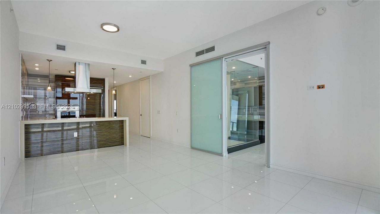 1100 Biscayne Blvd, Unit 5202, Miami, FL 33132 Photo