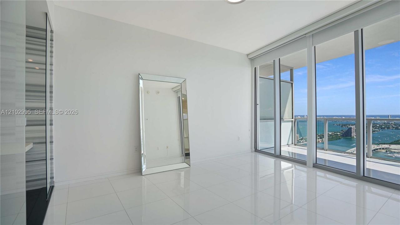 1100 Biscayne Blvd, Unit 5202, Miami, FL 33132 Photo