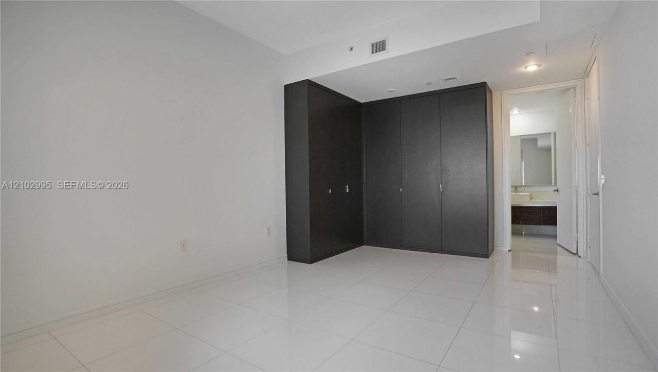1100 Biscayne Blvd, Unit 5202, Miami, FL 33132 Photo