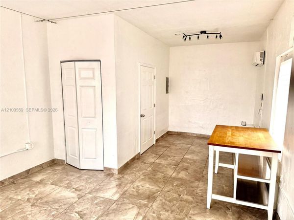 1257 NW 29th St , Miami, FL 33142