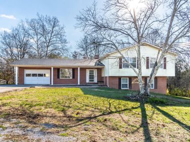 1433 Gravel Lick Branch Road, Waco, KY 40385