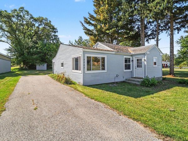 2207 W US Highway 10, Ludington, MI 49431