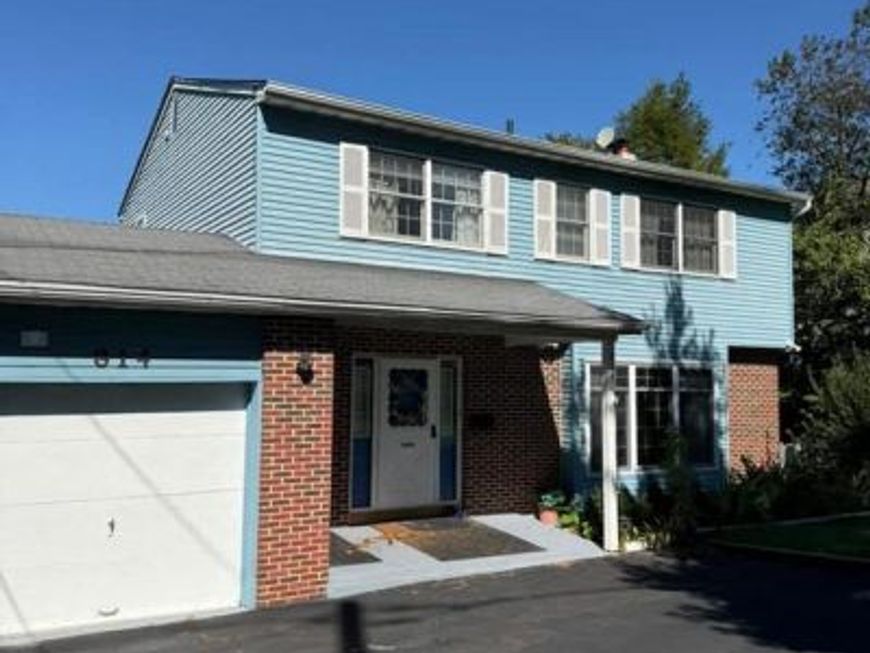 814 Caledonia Street, Philadelphia, PA 19128 Main Photo