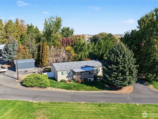 2285 Basin Street SW, Unit 6, Ephrata, WA 98823