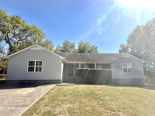 200 Broad St , Wartrace, TN 37183
