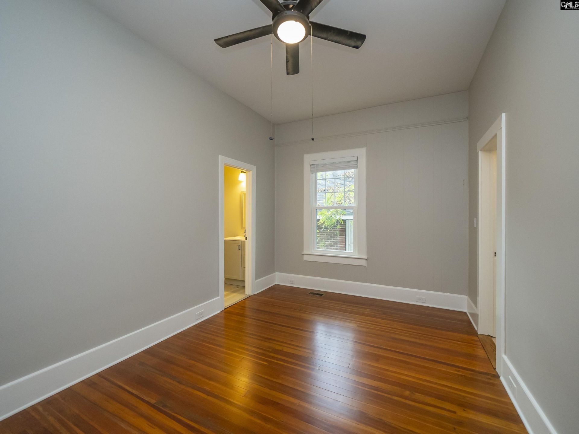2211 Lee Street Photo 26