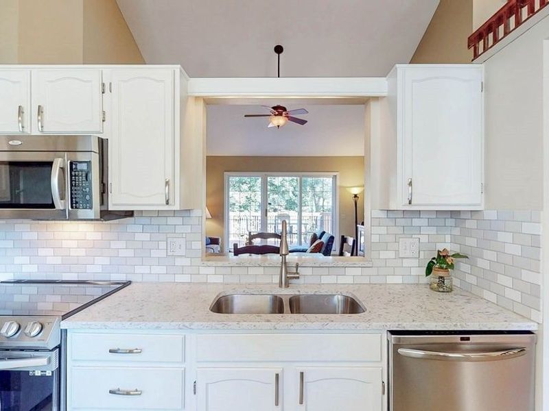 6885 Chaffee Court, Brecksville, OH 44141 Photo 6