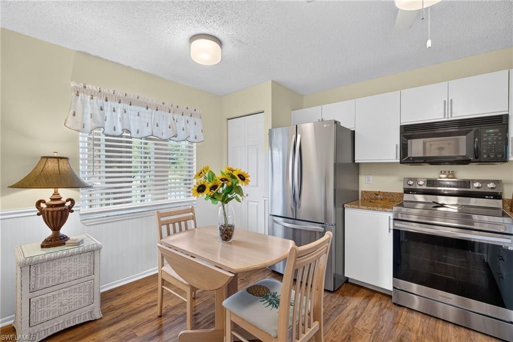 6945 Dennis Cir , Unit 203, Naples, FL 34104 Photo