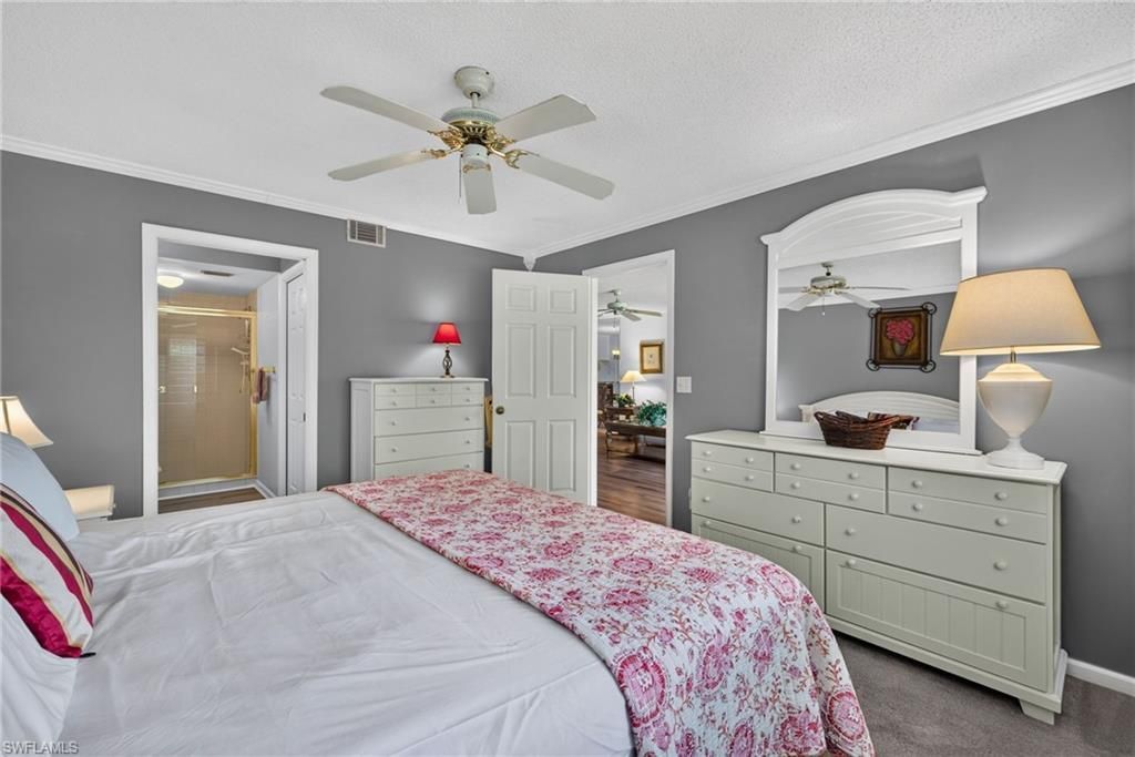 6945 Dennis Cir , Unit 203, Naples, FL 34104 Photo