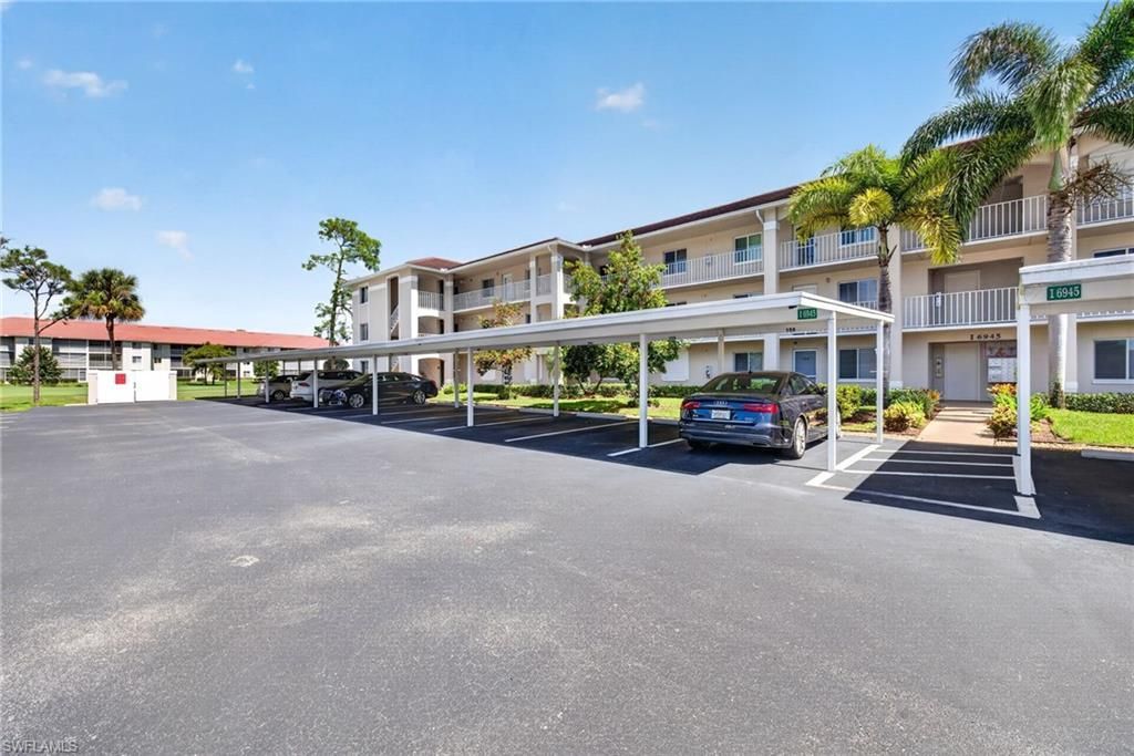 6945 Dennis Cir , Unit 203, Naples, FL 34104 Photo