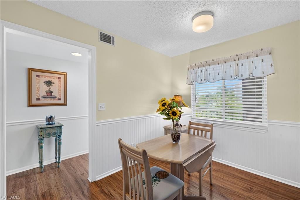 6945 Dennis Cir , Unit 203, Naples, FL 34104 Photo