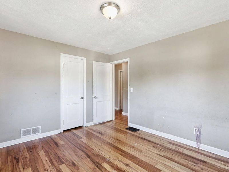 579 Greenwell Avenue, Delhi Township, OH 45238 Photo 16