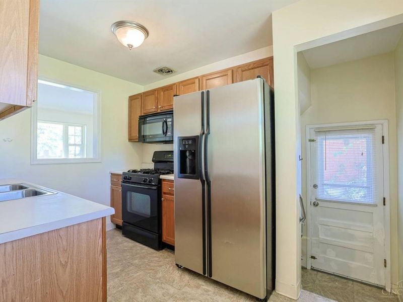 4290 Selby Court, Cheviot, OH 45211 Photo 11