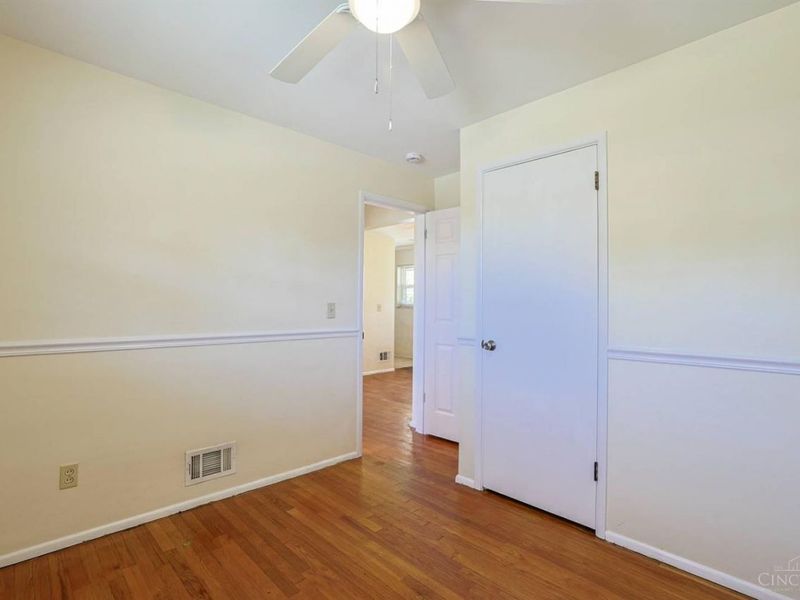 4290 Selby Court, Cheviot, OH 45211 Photo 18