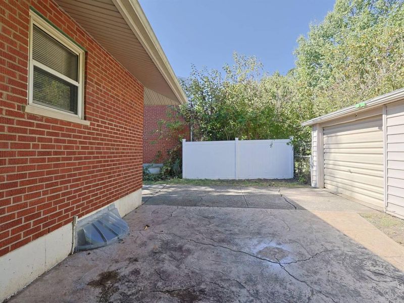 4290 Selby Court, Cheviot, OH 45211 Photo 25