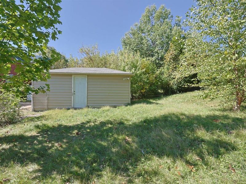 4290 Selby Court, Cheviot, OH 45211 Photo 30