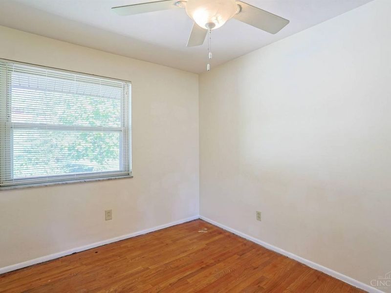 4290 Selby Court, Cheviot, OH 45211 Photo 8