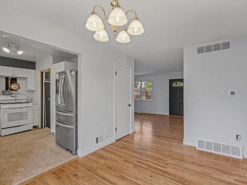 3754 Chickadee Court, Fairfax, OH 45227 Photo 5