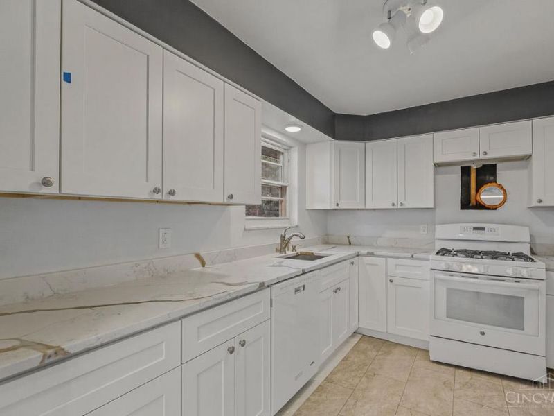 3754 Chickadee Court, Fairfax, OH 45227 Photo 6