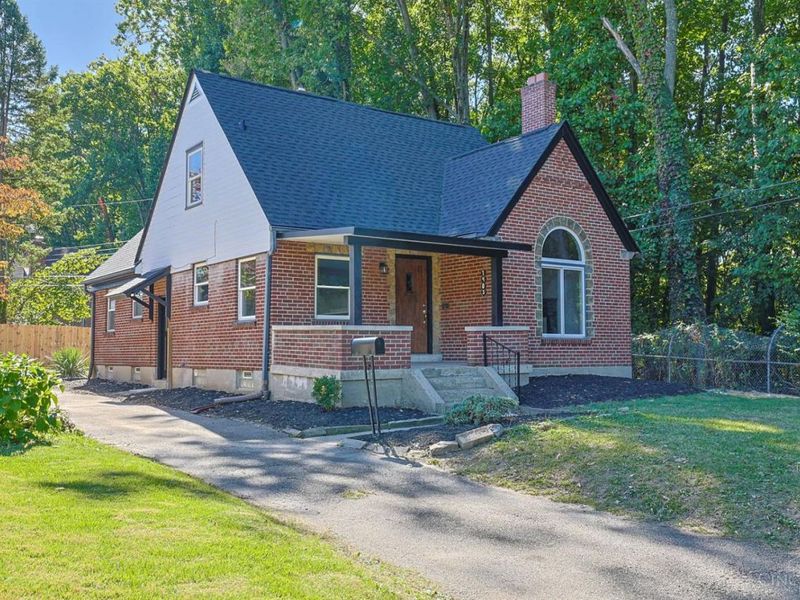 1403 Corvallis Avenue, Cincinnati, OH 45237 Photo 2