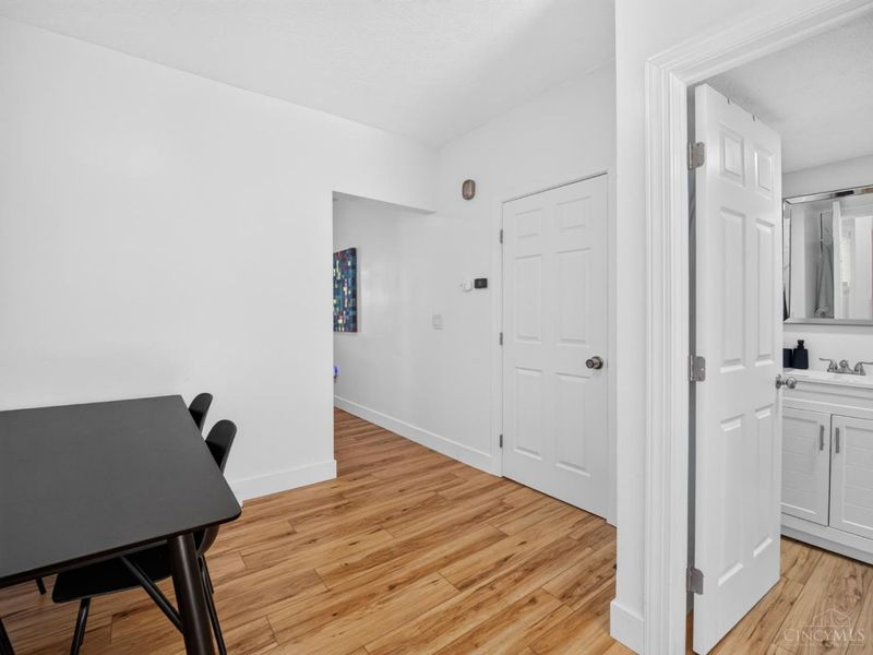 3437 Cardiff Avenue, Cincinnati, OH 45209 Photo 11