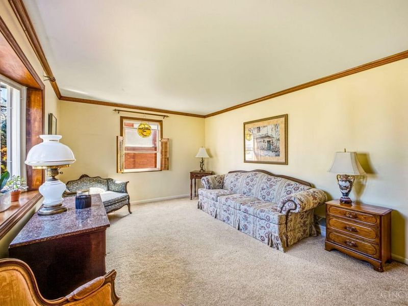7909 Dee Street, Madeira, OH 45243 Photo 12