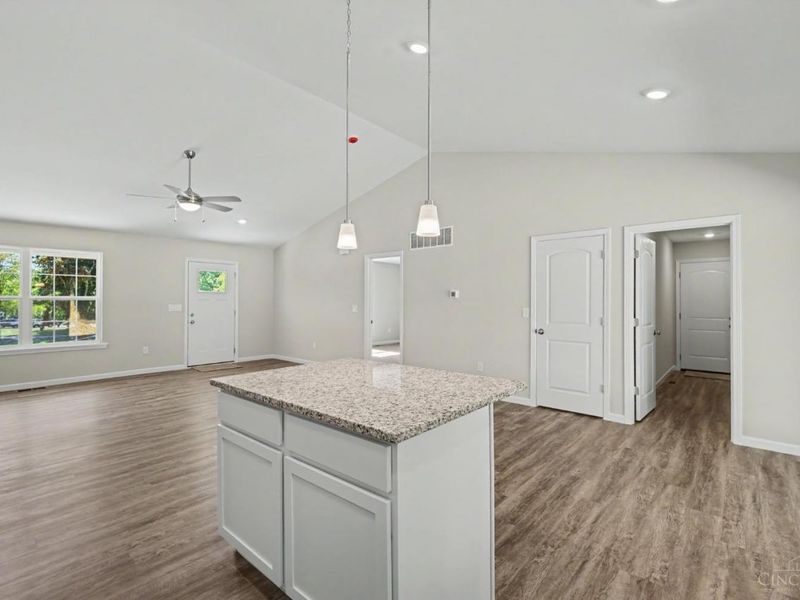 490 Shannon Lane, Union Township, OH 45255 Photo 12