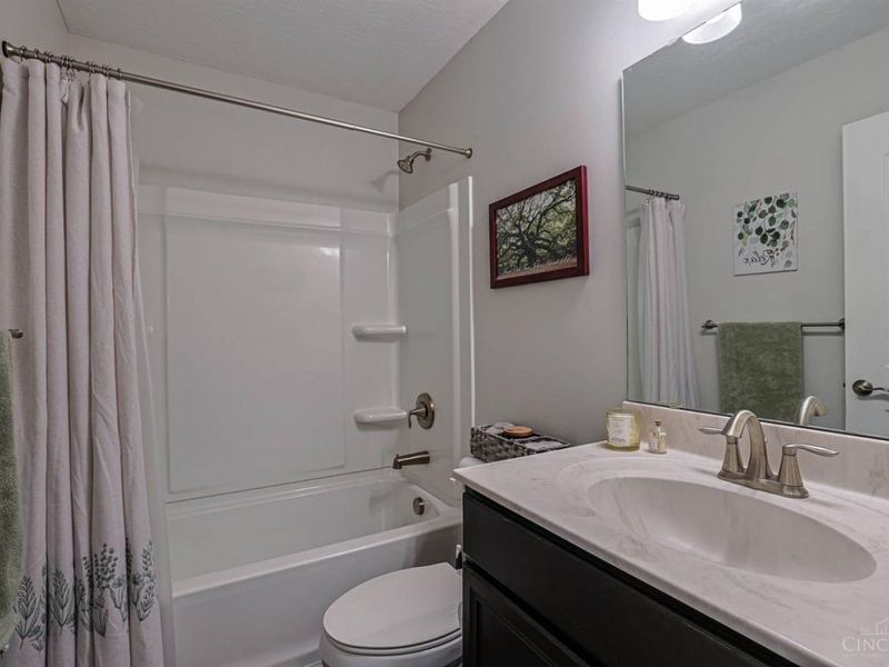 3325 Echo Point Court, Hamilton, OH 45013 Photo 38