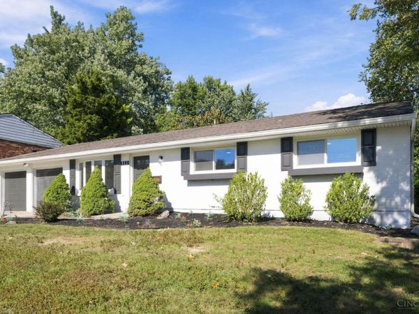 812 Yorkhaven Road, Springdale, OH 45240