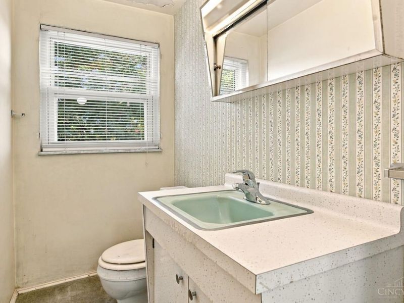 5745 Glow Court, Cincinnati, OH 45238 Photo 17