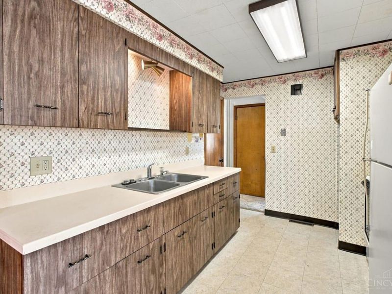 5745 Glow Court, Cincinnati, OH 45238 Photo 39