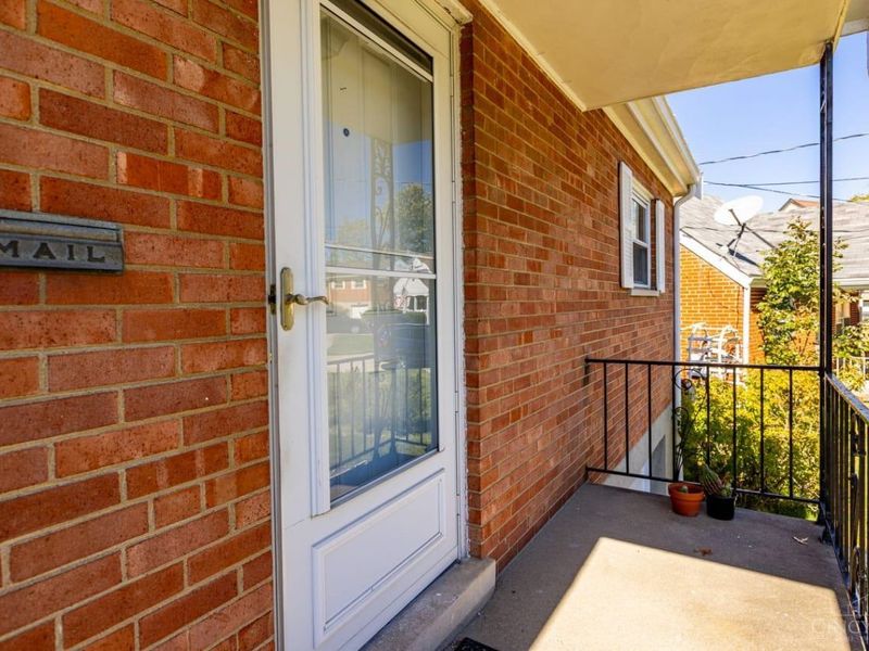 5745 Glow Court, Cincinnati, OH 45238 Photo 4