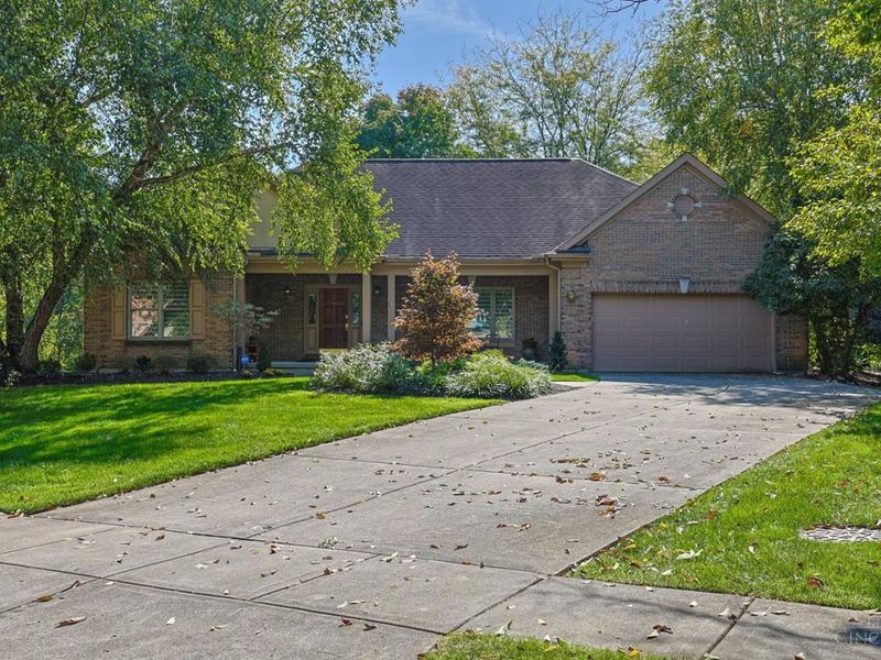 285 Ashley Court, Wyoming, OH 45215 Photo 1