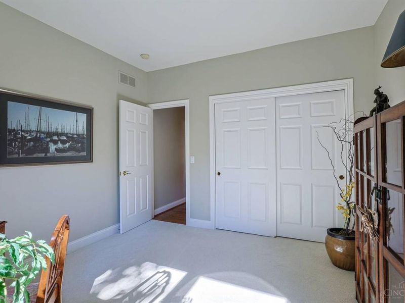 285 Ashley Court, Wyoming, OH 45215 Photo 36