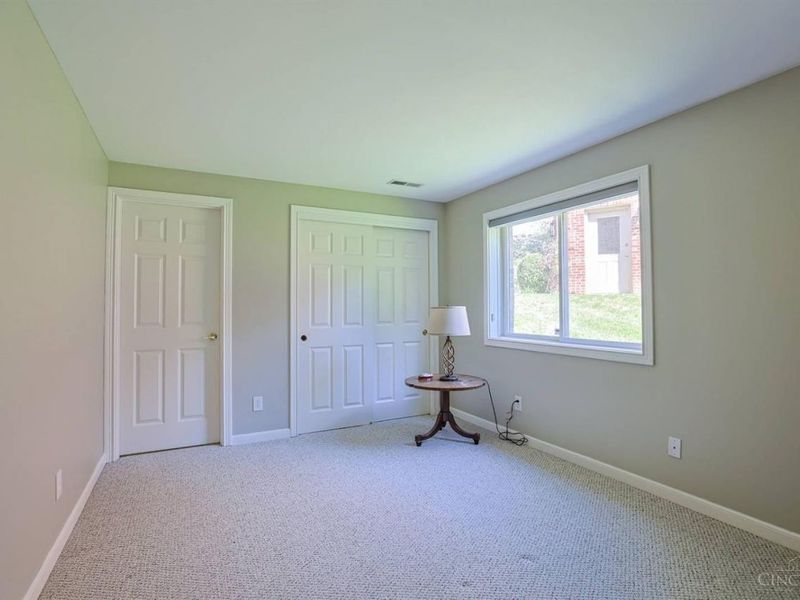 285 Ashley Court, Wyoming, OH 45215 Photo 37