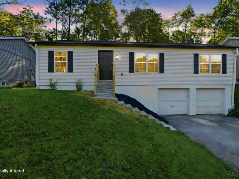 6528 Catalpa Avenue, North College Hill, OH 45224 Photo 2