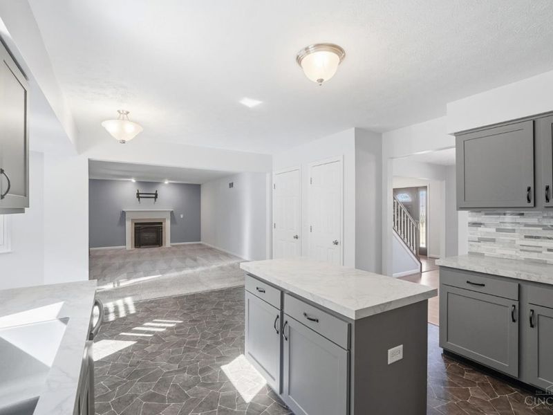 6553 Jennifer Court, Liberty Township, OH 45044 Photo 12
