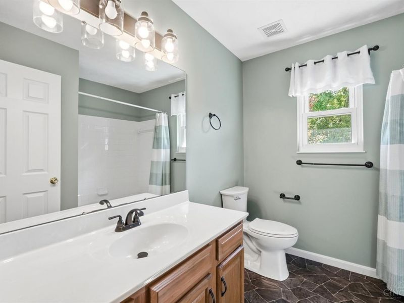 6553 Jennifer Court, Liberty Township, OH 45044 Photo 32