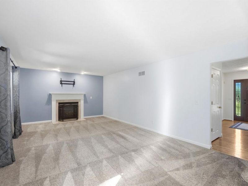 6553 Jennifer Court, Liberty Township, OH 45044 Photo 8