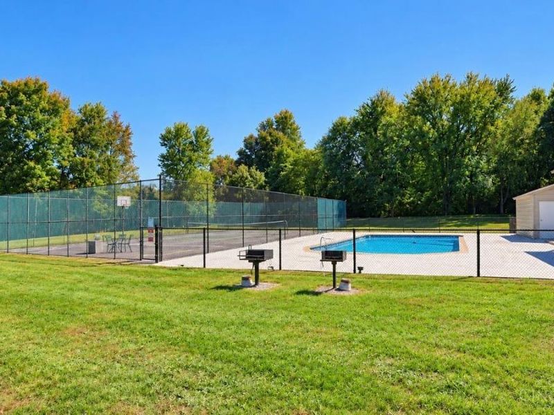 547 Davis Road, Unit 7, Pierce Township, OH 45255 Photo 35