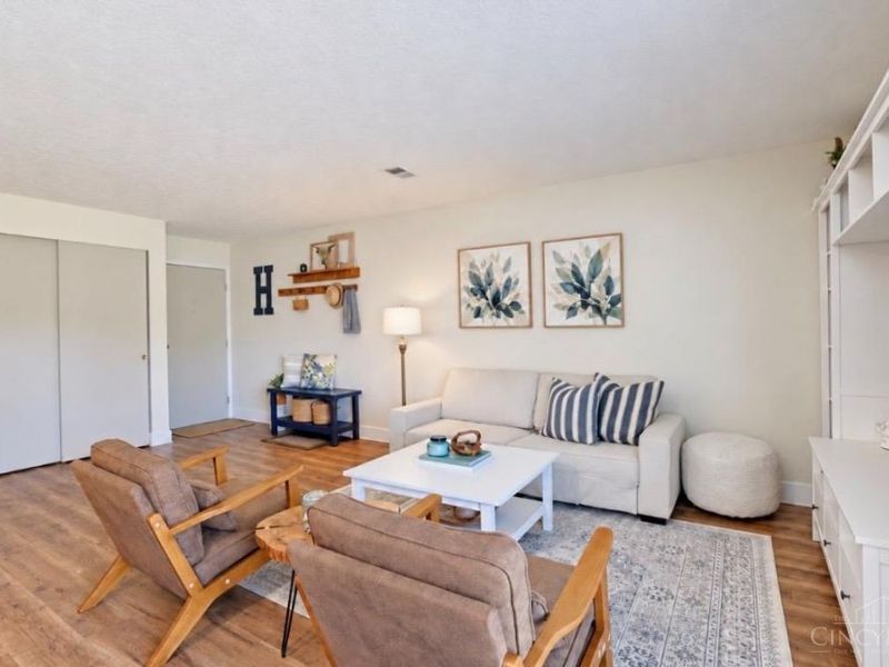 547 Davis Road, Unit 7, Pierce Township, OH 45255 Photo 7