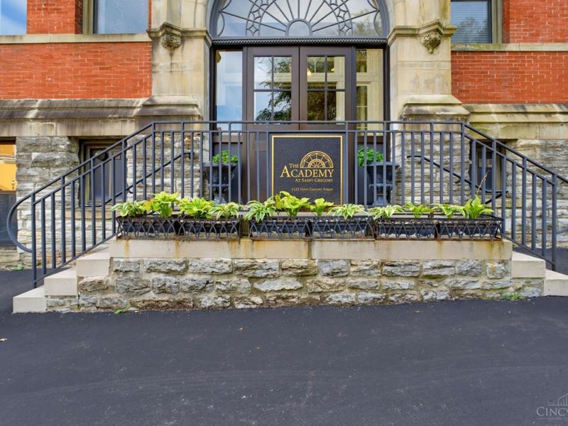 1125 St Gregory Street, Unit 103, Cincinnati, OH 45202 Photo 2