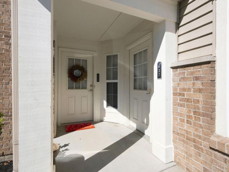 637 Heritage Square, Harrison, OH 45030 Photo 8