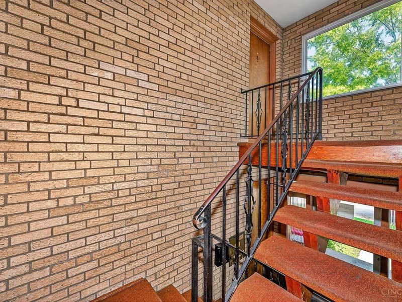 5855 Shadymist Lane, Cincinnati, OH 45239 Photo 6