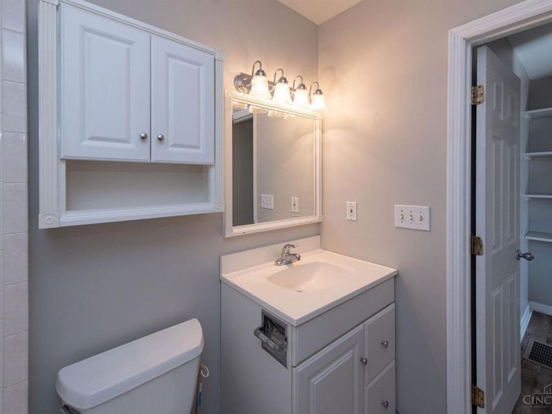 1743 Compton Rd, Cincinnati, OH 45248 Photo 23