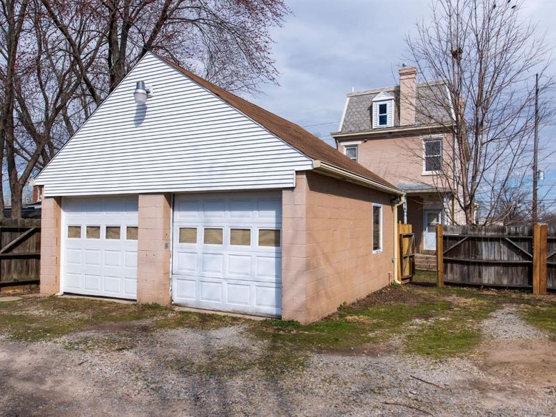1743 Compton Rd, Cincinnati, OH 45248 Photo 4