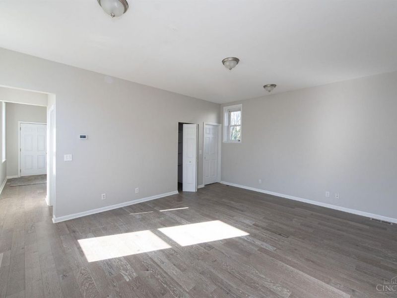 1743 Compton Rd, Cincinnati, OH 45248 Photo 5