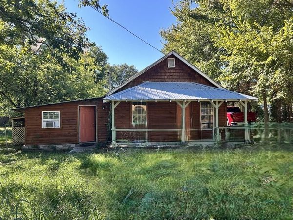 207 Brewer Avenue, Mountain View, AR 72560