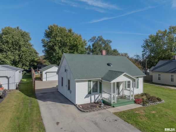 203 CALIFORNIA Avenue, East Galesburg, IL 61430