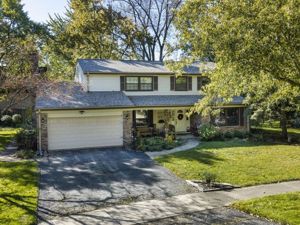 995 Hunter Court, Deerfield, IL 60015